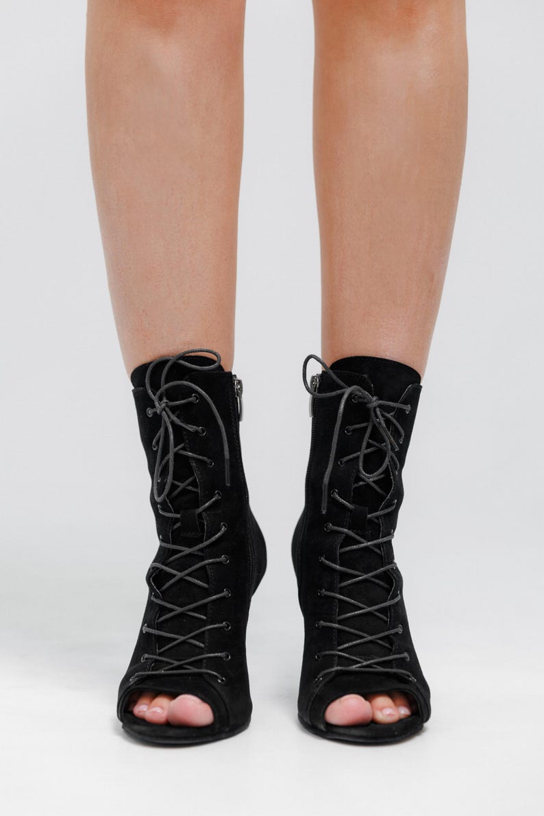 Zapatos de tacón con cordones y puntera abierta, de piel negra, para baile profesional. suede 9.5 cm(3.7in)