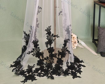Gothic Wedding Veil,New Black Floral Veil,Church Vintage Veil for Bride,Chapel/Cathedreal Length,Lace Veil with Comb,Unique Flower Veil Gift