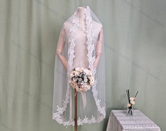 Celestial Wedding Veil,Lace-trimmed Veil,Bridal Veil with Comb,Vintage Embriodery Veil,Fingertip/Waltz/Floor/Chapel Veil Custom,Church Veil