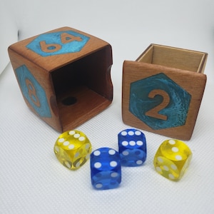 Doubling Cube Dice Box with Precision Dice