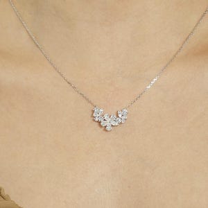 14 kt witgouden bloemenketting voor vrouwen, 1,56 ct. lab gekweekte diamanten bloem bedel, sierlijke diamanten bloemenketting, jubileumcadeau, cadeau voor moeder