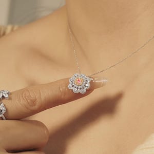 14K White Gold Diamond Flower Necklace,Pink Diamond Choker Necklace,Diamond Flower Charm,Dainty Diamond Flower Necklace,Anniversary Gift