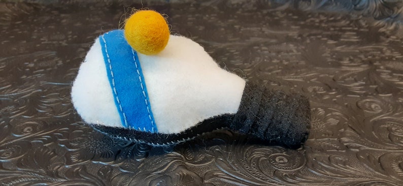 Felt Pickleball paddle ornament image 1