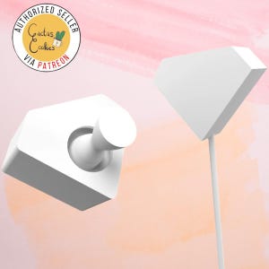 Diamond cake pop mold