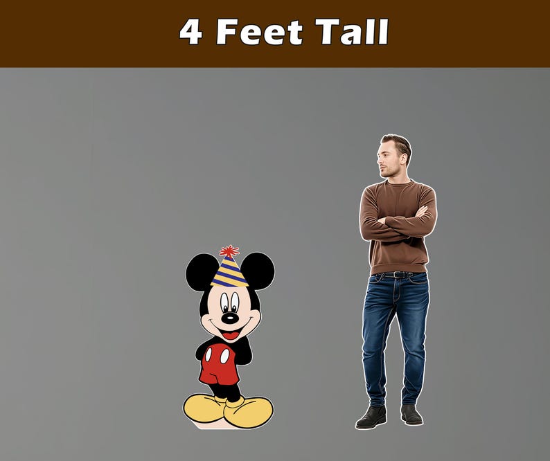 Puede incluir: Un recorte de dibujos animados de Mickey Mouse con un gorro de fiesta, junto a un hombre. El texto "4 Feet Tall" est&aacute; en la parte superior. Mickey Mouse lleva pantalones cortos rojos, zapatos amarillos y guantes negros. El hombre lleva un su&eacute;ter marr&oacute;n y vaqueros azules.