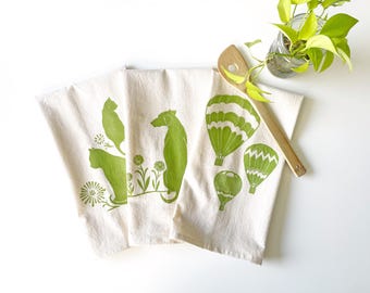 Set of 3 kitchen towels-Cats,Dog and Hot Air Balloons