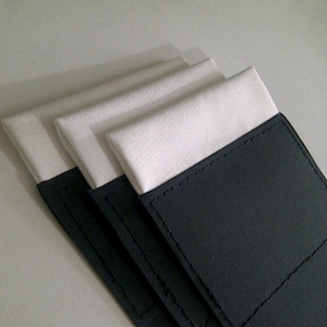 Pochette de costume homme 100 % soie prépliée à dessus plat (UN)