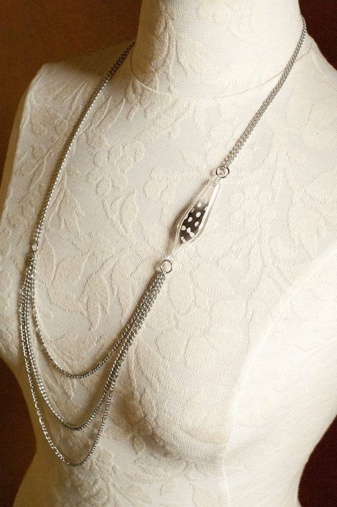 Blk/gold zipper necklace w gold wire charm (Z19F) | vanessayanow