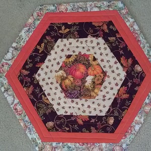E-pattern Table Center Mat Seasonal Sewing Fall or Autumn, Christmas ...