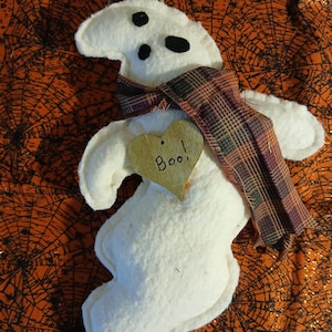 Ghost handmade hanging door knob, Halloween, seasonal, fall, spooky, Oct. 31, gift, Halloween decor