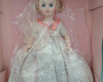 Madame Alexander First Ladies Julia Grant #1519  Collector Doll Vintage Doll 14", Inaugural Gown, Series III