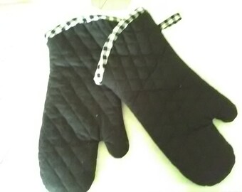 Oven Mitt (Set of 2) Black quilted extra long, Lined thick with hanging loop Baked Goods Country cooking baking trivet hot pot kitchen