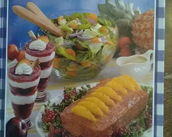 CookBook The Best of Country Cooking Annual 2002 Taste of Home Recipes Cookbook Vintage Cookbook, Hardback, Collector's Cookbook