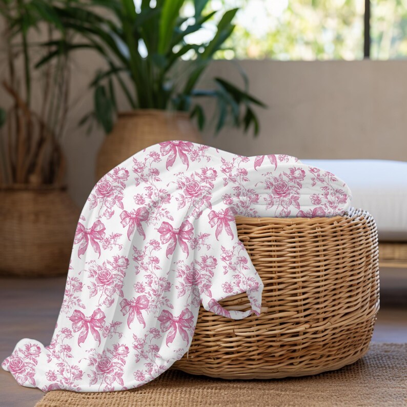 Gift idea for her – pink floral blanket with bows