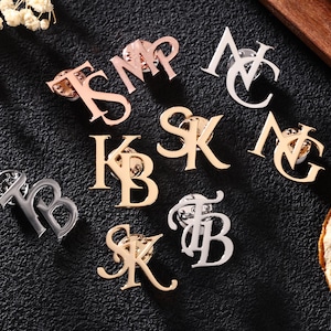 Benutzerdefinierte Initial Revers Brosche Pin, personalisierte Brief Brosche Bräutigam Groomsman Hochzeitsgeschenk mit Box