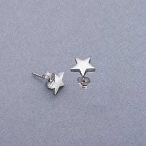 Sterling Silver Tiny Star Stud Earrings , 925 Sterling Silver Star Earrings Push Back , Silver Stud Earring , Dainty Silver Star  Earring