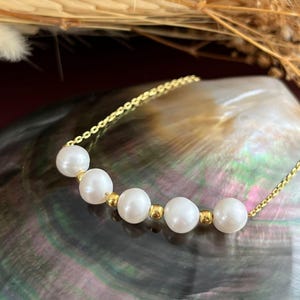 14K Gold Pearl Bracelet , Natural 5 Pearl Delicate Style , Dainty Pearl Design , Perfect Wedding or Bridesmaid Gift ,Elegant Jewelry for Her