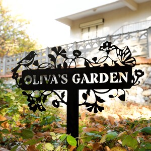Personalized Grandpa's Metal Garden Stake: Outdoor Garden Marker with Custom Name image 3