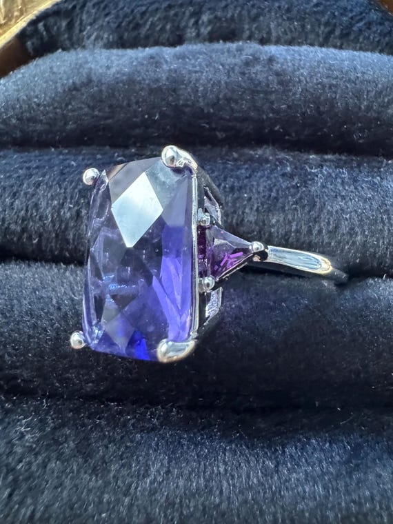 Amethyst Colored Gemstone Ring, Silvertoned Band,… - image 3