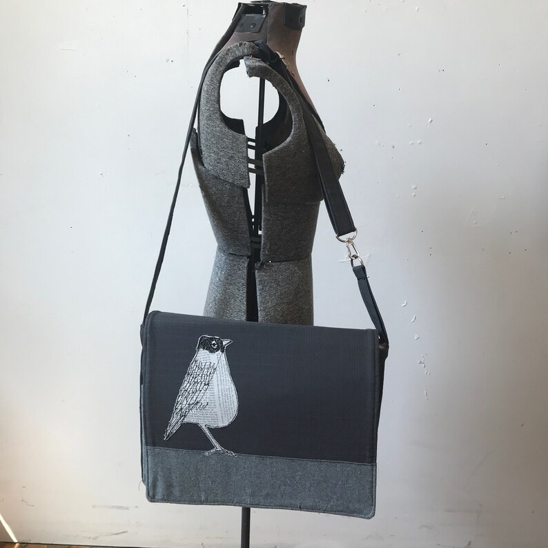 freehand machine stitched bird adjustable strap Cerulean Warbler stitched drawn messenger bag with free accessory