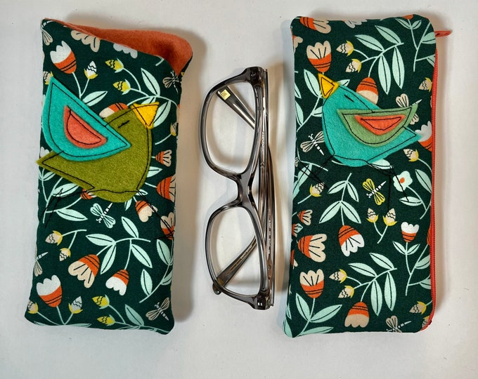 Organic Cotton Padded Fabric Eyeglass Case, felt appliqué, zipper, felt lined, eyeglass case
