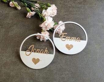 Personalisiertes Namensschild Holzring zum Aufhängen Schriftzug Lasergravur Wanddekoration Geschenk Geburt Taufe Kinderzimmer Einweihung