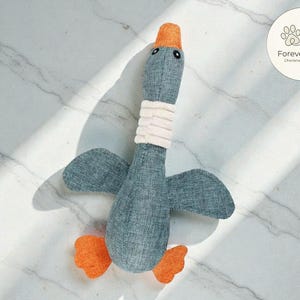 Bite-Resistant Goose Plush Toy | Squeaky Pet Chew