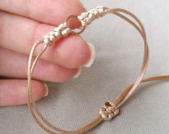 Handmade Beige Minimalist Paracord Bracelet – Adjustable Rope for Women