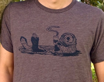 Kaffee Shirt Geschenk für Männer | Lustige Herren T-Shirts | Tier Grafik T-Shirt | Otter Shirt