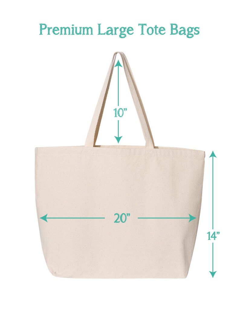 Op de afbeelding: Een grote, natuurlijke canvas tote bag met lange handvatten. De tas is 51 cm breed, 36 cm hoog en 25 cm diep.