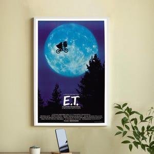 E.T. the Extra-Terrestrial Movie Poster-High Quality Canvas Movie Poster - Wall Art-Home Decor