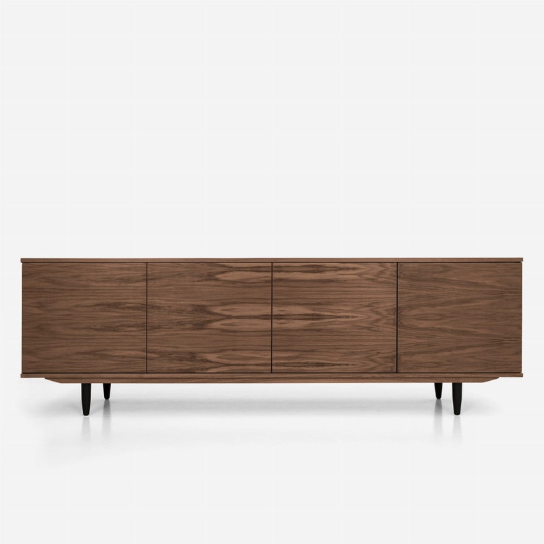 Langer TV-Schrank aus Walnussfurnier mit 4-türigem Sideboard im modernen Mid-Century-Stil für Wohnzimmer oder Schlafzimmer Livlo O-S08 Bild 4