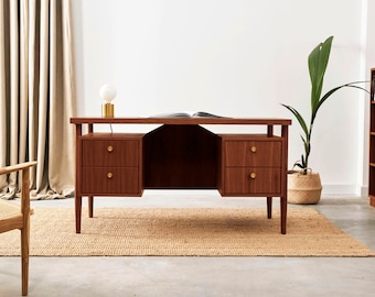 Desk in a minimalist Scandinavian style made of veneered oak wood - teak colour T-B02