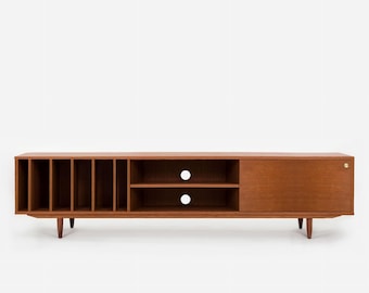 Mid-century sideboard, dresser, commode, credenza made of of oak vaneer- Livlo T-S18L