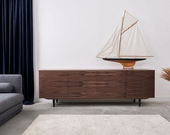 Langer TV-Schrank aus Walnussfurnier mit 4-türigem Sideboard im modernen Mid-Century-Stil für Wohnzimmer oder Schlafzimmer Livlo O-S08