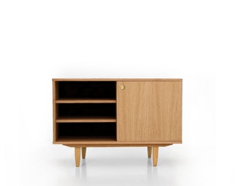 Mid-century sideboard, dresser, commode, credenza made of oak vaneer - Livlo D-S16