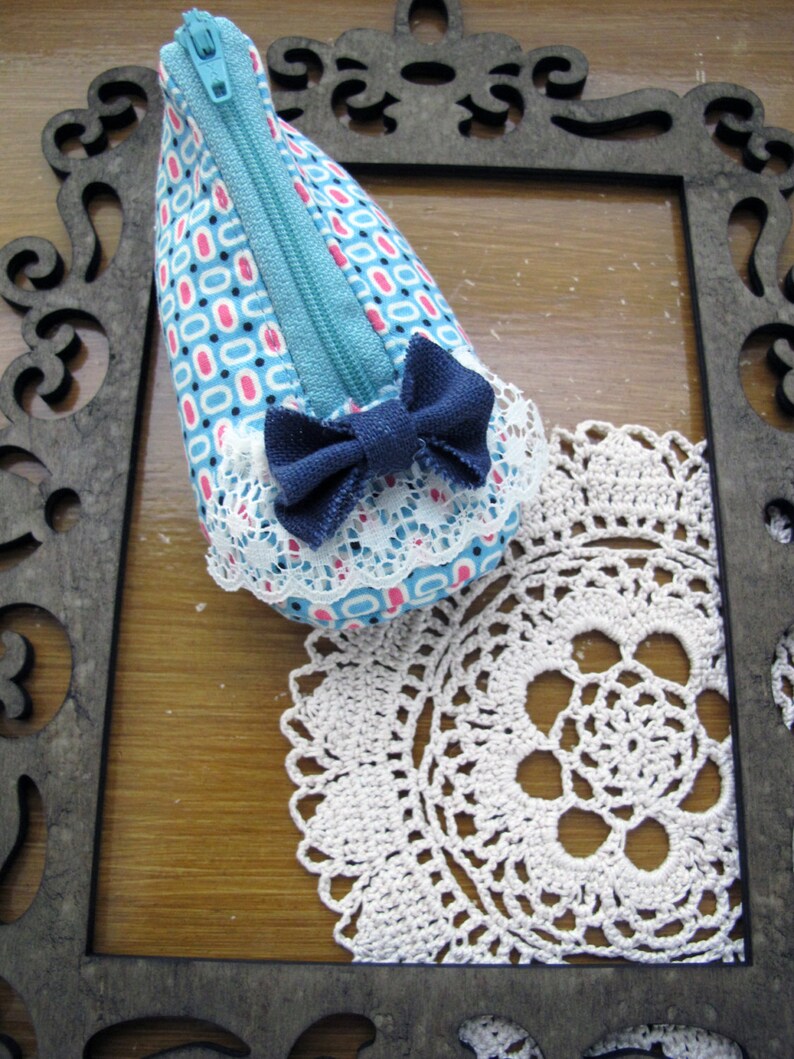 PDF Sewing Pattern Cute Baby Shoe Zippered Coin Purse with Bow Tutorials