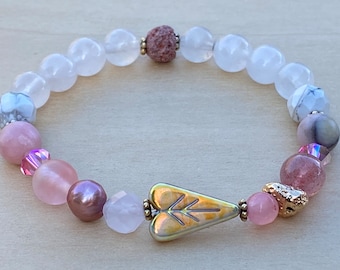 Diffuser bracelet ~ Aromatherapy ~ Essential Oil ~ Gemstone ~ Heart ~ Stretch bracelet ~ Lava bead