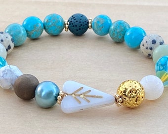 Diffuser bracelet ~ Aromatherapy ~ Essential Oil ~ Gemstone ~ Heart ~ Stretch bracelet ~ Lava bead ~ Turquoise