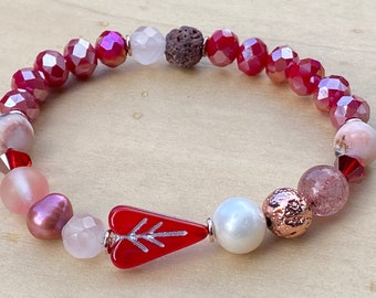 Diffuser bracelet ~ Aromatherapy ~ Essential Oil ~ Gemstone ~ Heart ~ Stretch bracelet ~ Lava bead