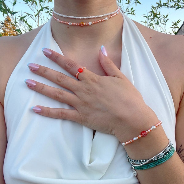 Ensemble Bijoux d'été Solaire: Collier, Bracelet & Bague Élastique en Perles Orange et Beige