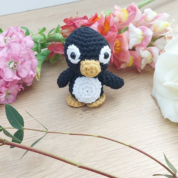 Penny the Penguin Pocket Pal Crochet Pattern - Amigurumi Pdf Download