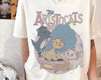 Camiseta retro Disney de Marie Tolouse y Berlioz, colores cómodos, camiseta homenaje a la película Los Aristogatos, camiseta Disney de regalo para novio y novia.