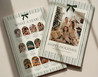 Pode incluir: Dois cartões de festas retangulares com uma borda de listras verticais verdes e brancas e um laço verde escuro no topo. Um cartão apresenta uma grande foto de família com o texto Happy Holidays e The Anderson Family. O outro é intitulado What A Year! e exibe doze colagens de fotos mensais com texto descritivo.