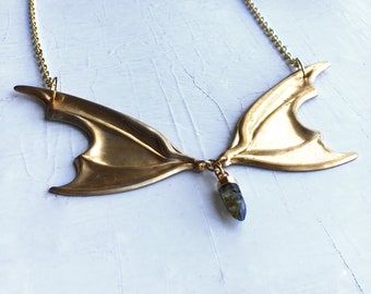 Vampire Lestat Bat Wing Necklace with Labradorite Spike / Bat Wing Necklace