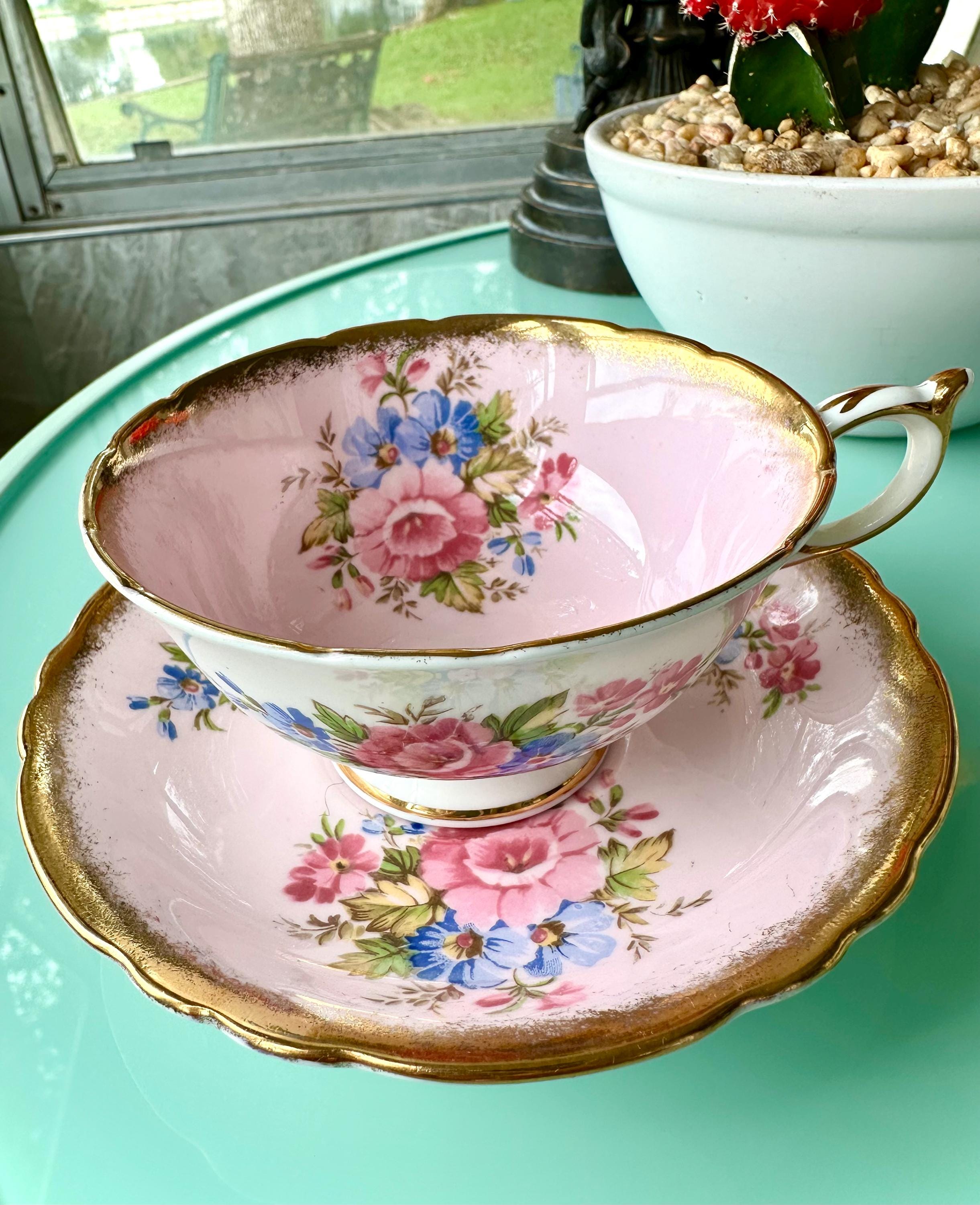 Vintage PARAGON ENGLAND by Appointment to Her Majesty the Queen