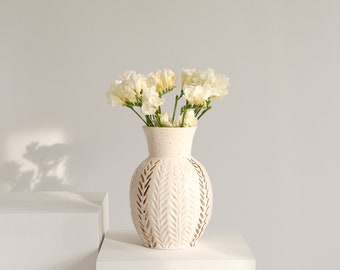 Handmade Textured Ceramic Vase (Creme-Pink)