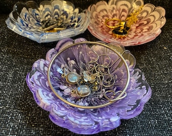 Personalised jewellery trinket flower dish - handmade from resin