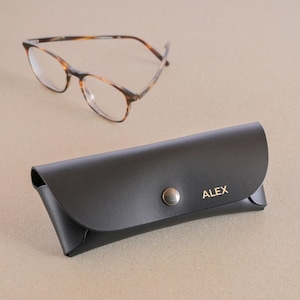 Handgefertigtes Brillenetui aus italienischem Leder: Brillenetui aus echtem Leder