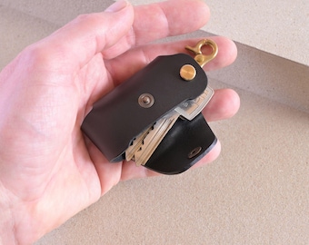 Handmade Black Leather Key Case: Italian Vegetable-Tanned Organizer with Brass Clip